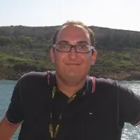 Dr Nicholas Micallef